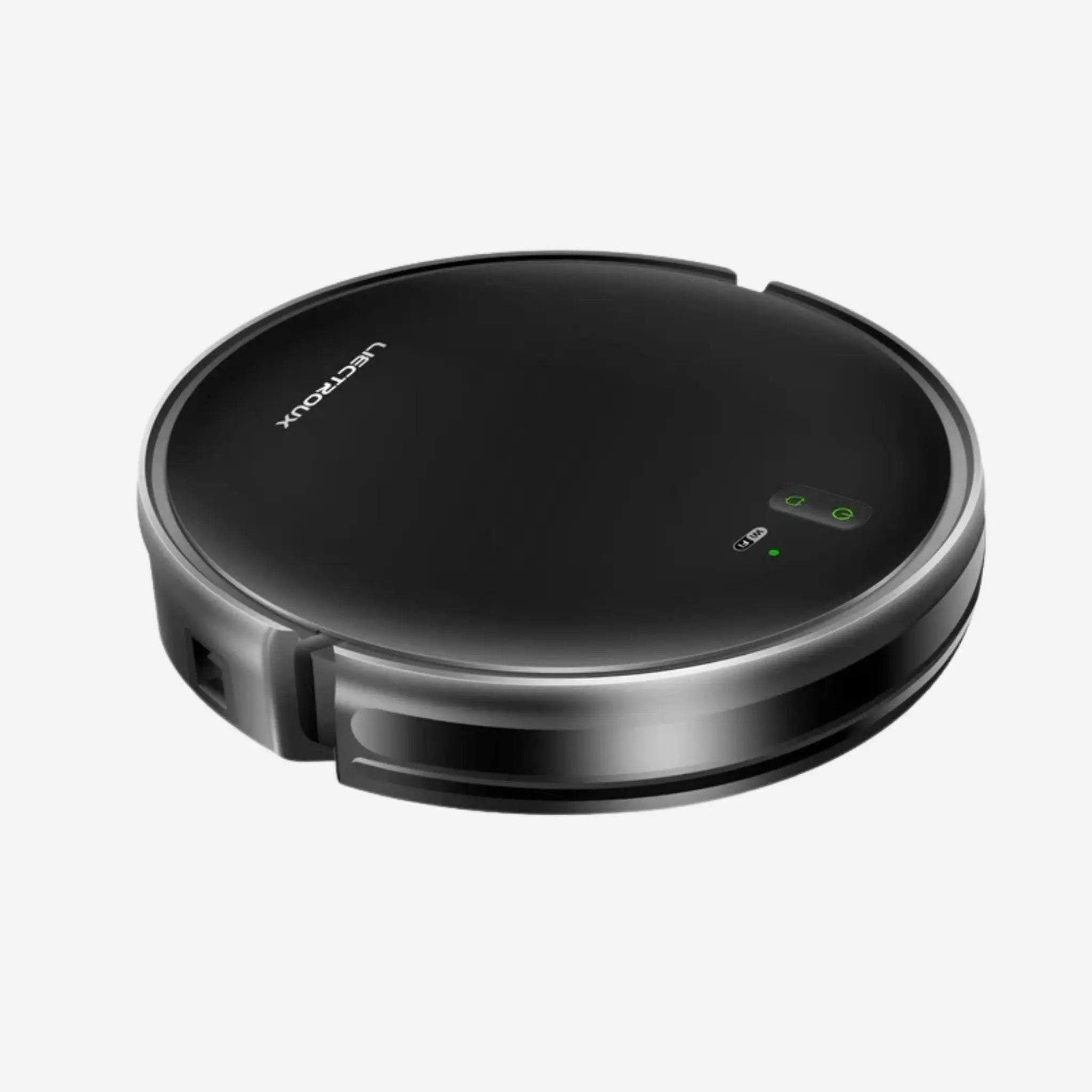 Robotdammsugare L200 i sned vinkel framifrån med låg profil för effektiv städning under möbler.